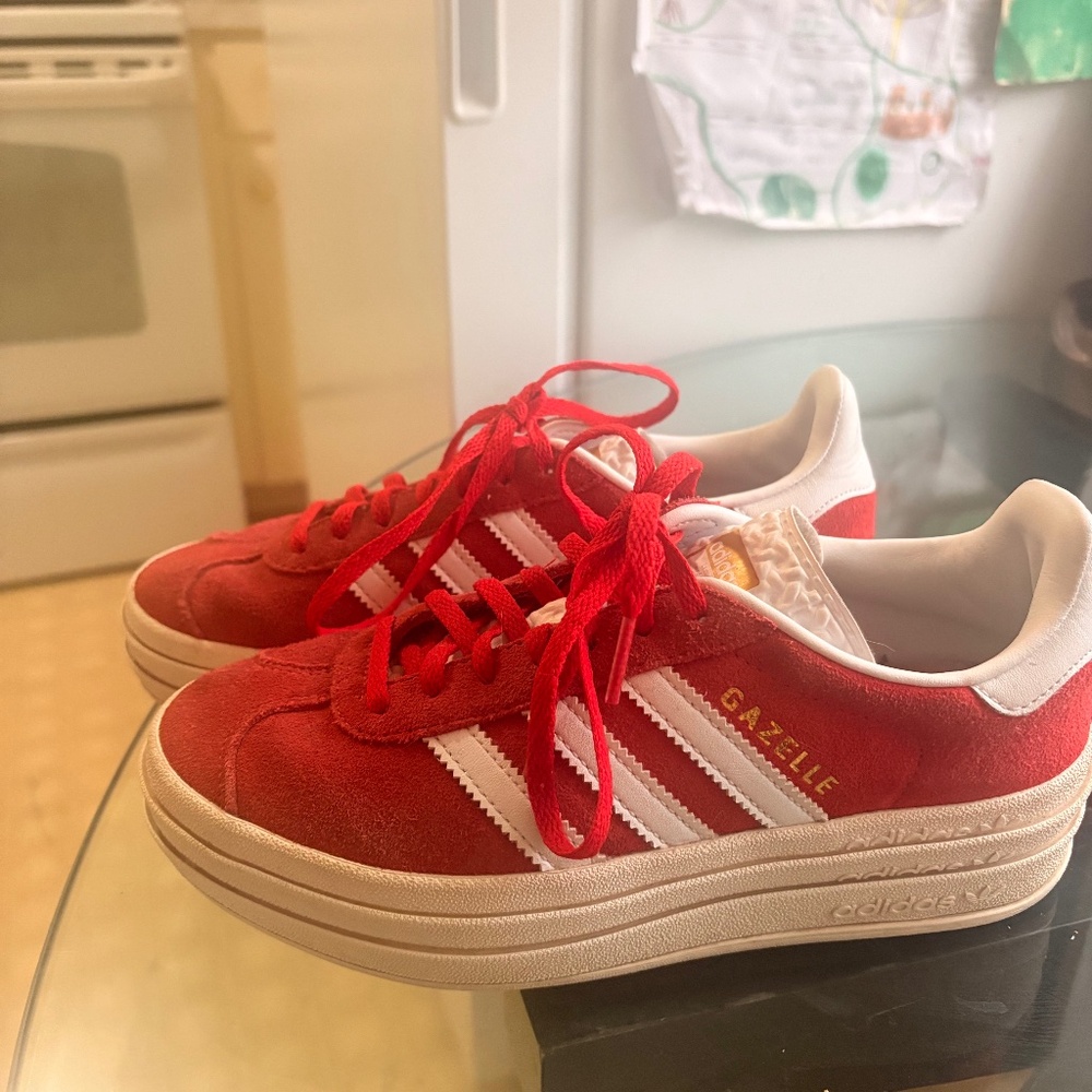 Size 6 Adidas Gazelle